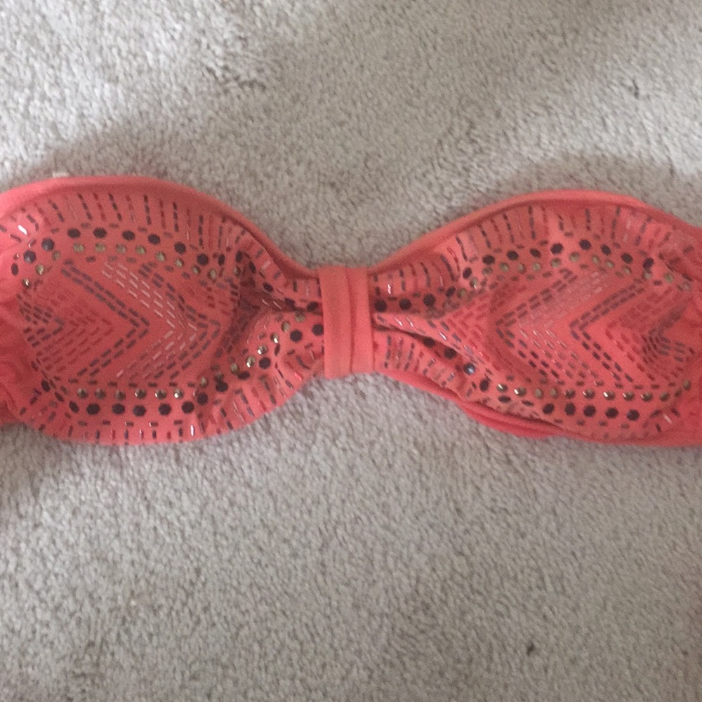 Bandeau bikini top